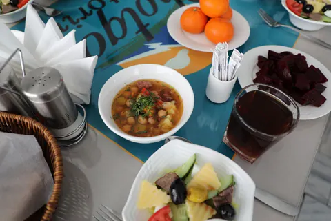 Shoʻrva va yangi salat